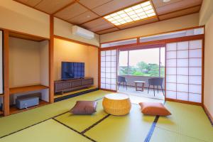 Ooedo Onsen Monogatari Premium Hotel Sokan - Guest Services