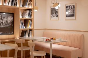 Oratio Hotel - About Staying Here