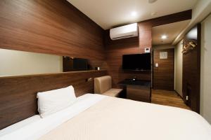 Osaka Fujiya Hotel - Amenities and Services
