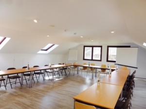 Pavillon Des Gatines Hotel - About Staying Here