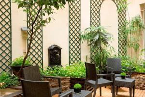 Queen Mary Opera - How To Book Your Stay