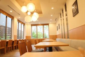 Rembrandt Style Tokyo Nishikasai Grande - Dining Options