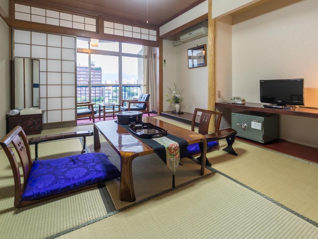 Riverside Hotel Shoei Review