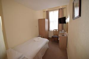 Riviera Hotel - Guest Reviews and Ratings