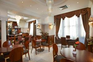 Royal Eagle Hotel - Dining Options