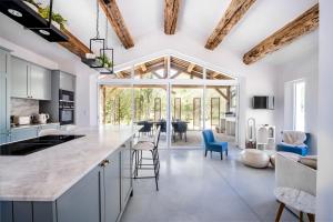 Secret Duzès - Place Aux Herbes - Cottage With Heated Swimming Pool - Booking Information