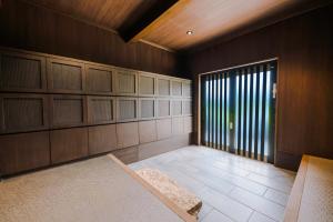 SKI INN HAKUBA - Policies and Important Information