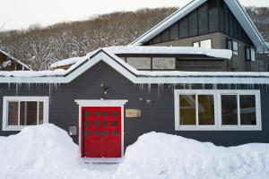 Slowlife Lodge - Facilities and Services