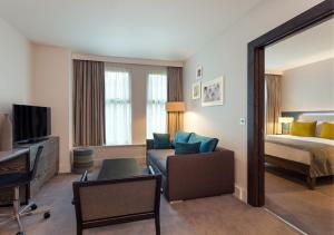 Staybridge Suites London-Vauxhall, an IHG Hotel - Dining Options and Breakfast