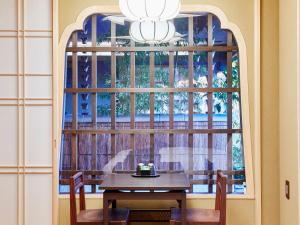 Sunrise Suites - Location and Accessibility