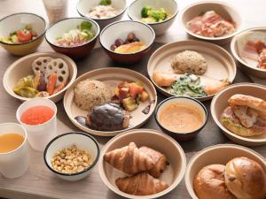 Super Hotel Premier Ikebukuro Natural Hot Spring - Transportation and Getting Around