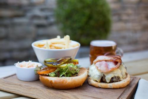 The Angel at Burford - Guest Reviews and Ratings