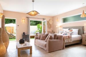 The Bastide of Antoine - How To Book Your Stay