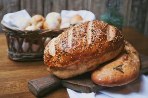The Bunk Inn - Dining Options