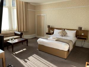 The Crown Hotel - Dining and Culinary Experiences