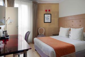 The Elysees 123 - Astotel - Transportation Access