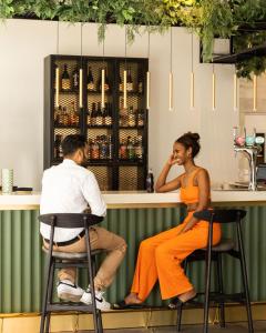 The Gate London City - Dining and Bar Options
