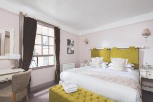 The Globe - Additional Hotel Information