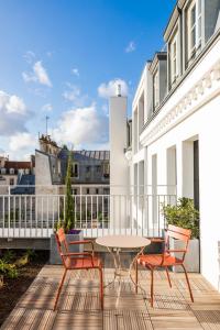 The Grand District - How To Book Your Stay