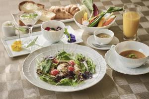 THE HIRAMATSU HOTELS & RESORTS SENGOKUHARA HAKONE Review - Dining Options