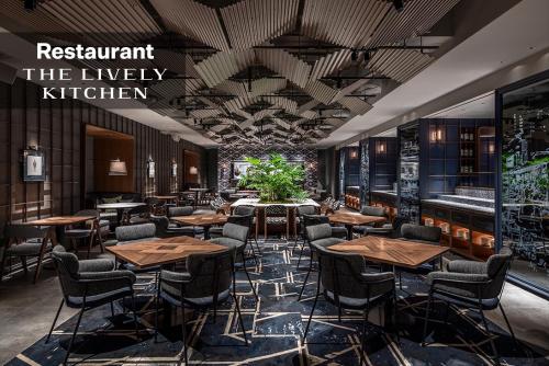 THE LIVELY FUKUOKA HAKATA - Overview and Location