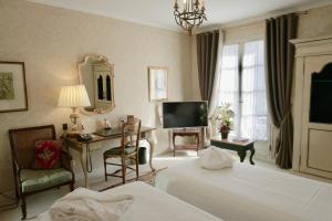 The Manor of Gressy - Room Types and Pricing Structure