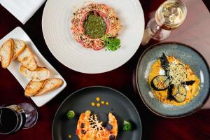 The Méridien Etoile - Room Features and Comforts