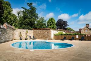 The Mole Resort - Hotel Rooms - Policies and Additional Information