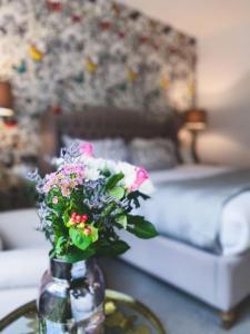 The Orchid Hotel - Dining Options