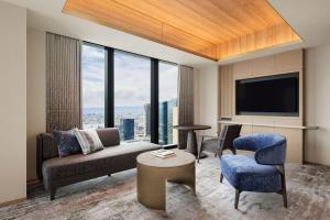 THE OSAKA STATION HOTEL, Autograph Collection - Location and Nearby Attractions