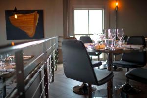 The Pier Hotel - Questions About Staying Here