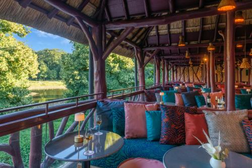 The Ponds of Corot - About Staying Here