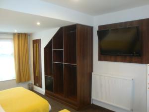 The Sandhurst Hotel - Additional Policies and Restrictions