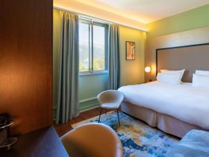 The Splendid Hotel Lac D'Annecy - Handwritten Collection - About Staying Here