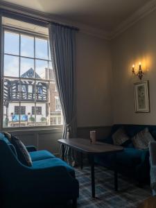 The Townhouse Chester - Transportation and Parking