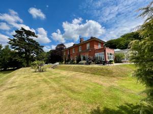 The Upper House - Exceptional Guest Experiences