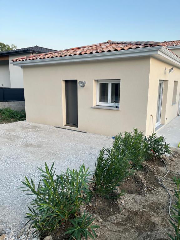 The Villa of Laurels - Booking Information