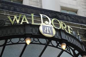 The Waldorf Hilton - Dining Experience