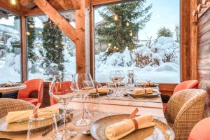 The White Lodges - About Staying Here