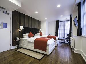 The Whitechapel - Check-in and Check-out Policies