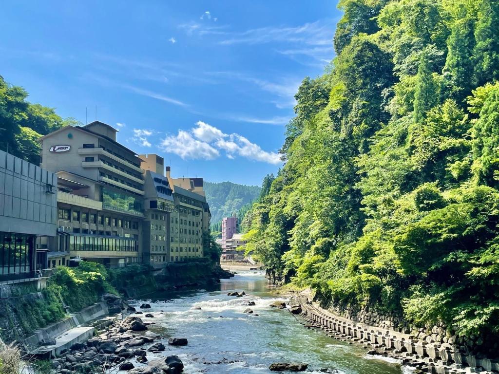 Oguni’s Finest: 2 Hotels