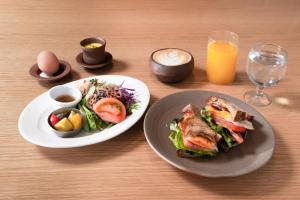 TSUGU Kyoto Sanjo by THE SHARE HOTELS - Dining and Amenities