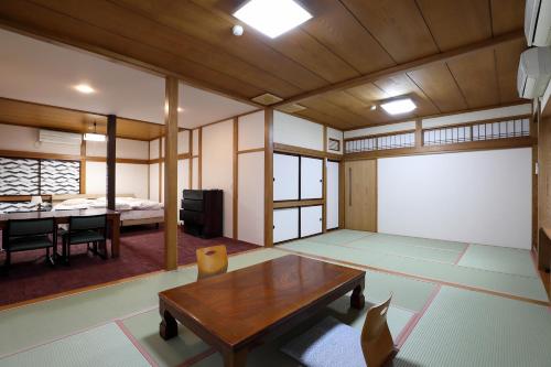 Tsukasaya Ryokan - Guest Experience Highlights