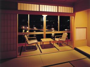 Usyounoie Sugiyama - Activities and Services