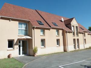 ValHotel - Hotel-Residence Châteaufort - Nearby Attractions and Activities