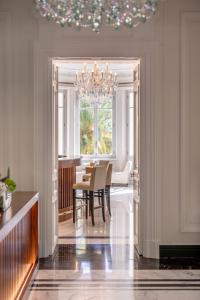 Villa Genesis - Dining Options Available