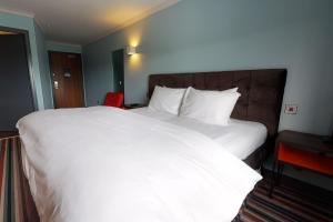 Village Hotel Newcastle - Checking In and Out