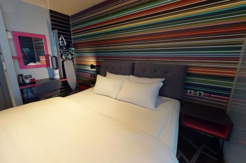 Village Hotel Portsmouth - Guest Experiences