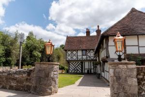 Voco Lythe Hill Hotel & Spa, an IHG Hotel - Policies and Booking