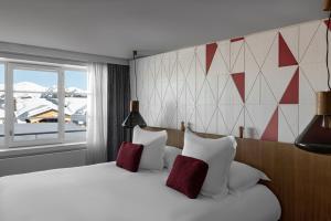 White 1921 Courchevel - How To Book Your Stay